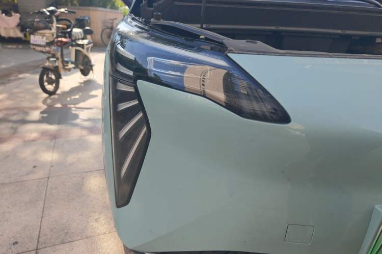 Used AION Y 2022 Plus 70 Smart Edition Right Front Headlight