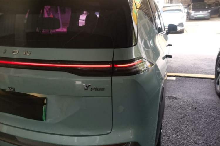 Used AION Y 2022 Plus 70 Tech Edition Right Rear Taillight