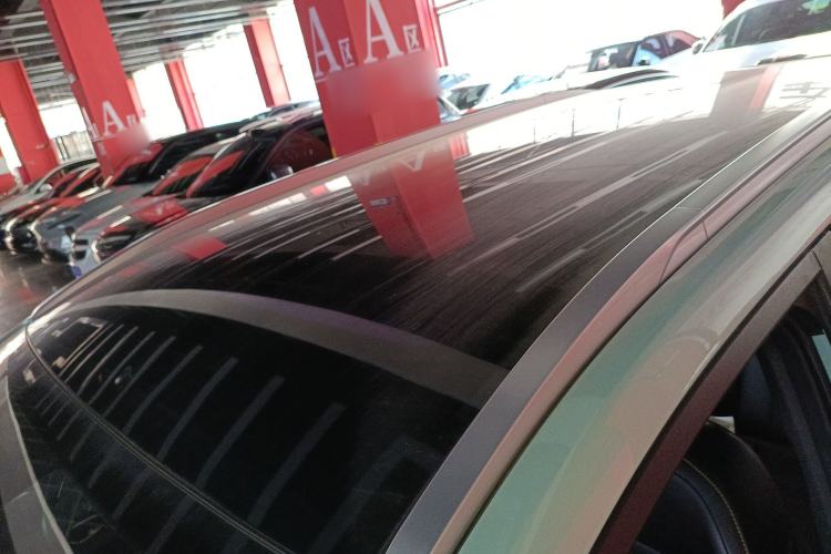 Used AION Y 2022 70 Intelligent Edition Lithium Iron Phosphate Roof