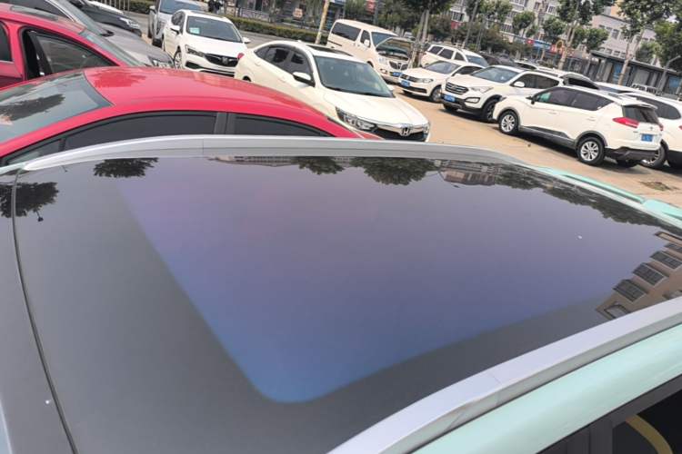 Used AION Y 2022 70 Intelligent Edition Lithium Iron Phosphate Roof