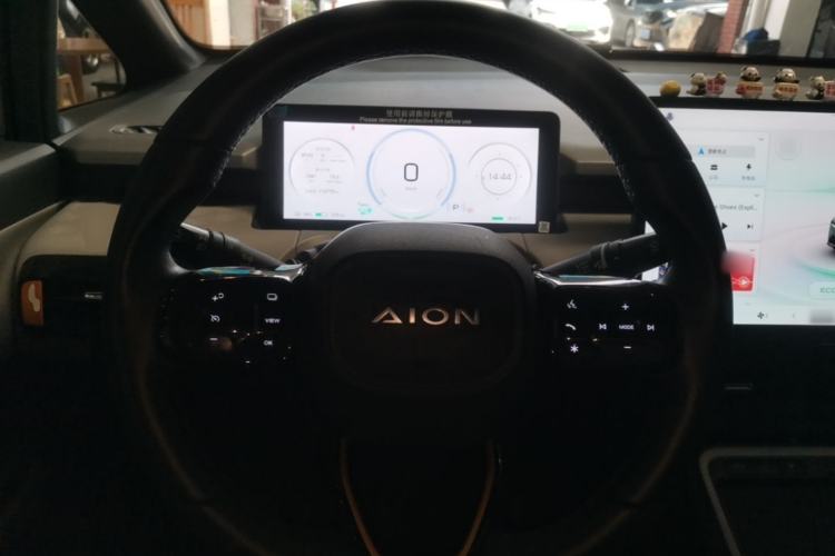 Used AION Y 2022 70 Intelligent Edition Lithium Iron Phosphate Steering Wheel