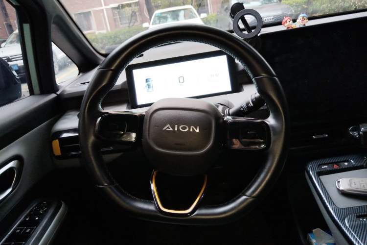 Used AION Y 2022 70 Intelligent Edition Lithium Iron Phosphate Steering Wheel