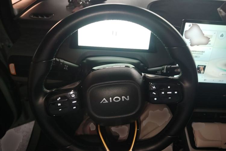Used AION Y 2022 70 Intelligent Edition Lithium Iron Phosphate Steering Wheel