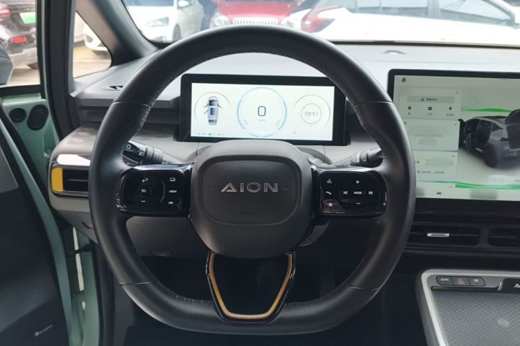 Used AION Y 2022 70 Intelligent Edition Lithium Iron Phosphate Steering Wheel