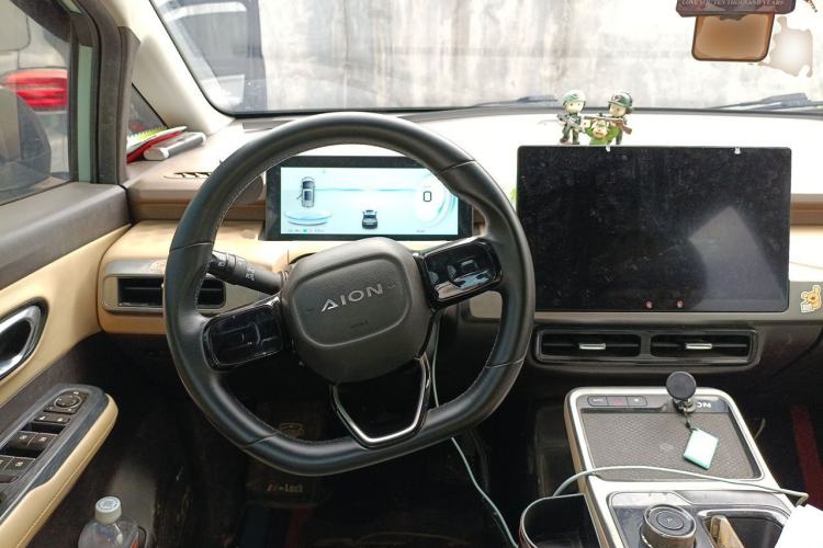 Used AION Y 2022 70 Intelligent Edition Lithium Iron Phosphate Steering Wheel