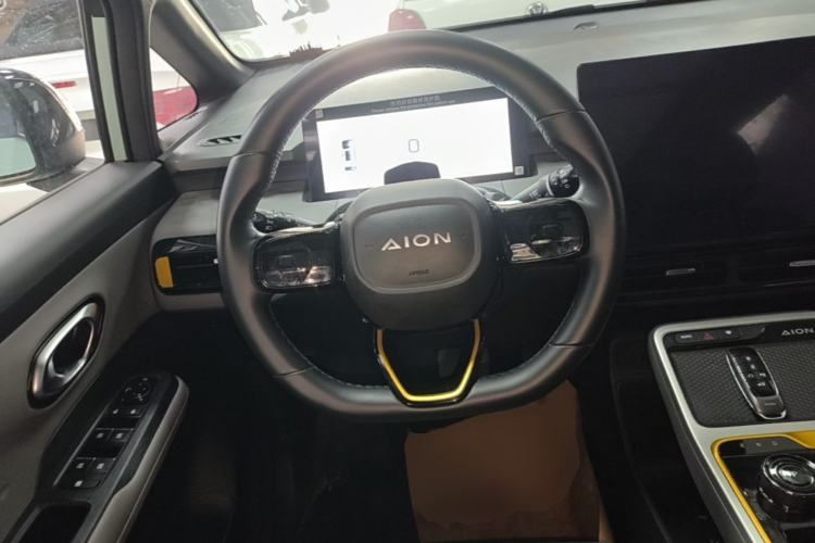 Used AION Y 2022 70 Tech Edition Lithium Iron Phosphate Steering Wheel