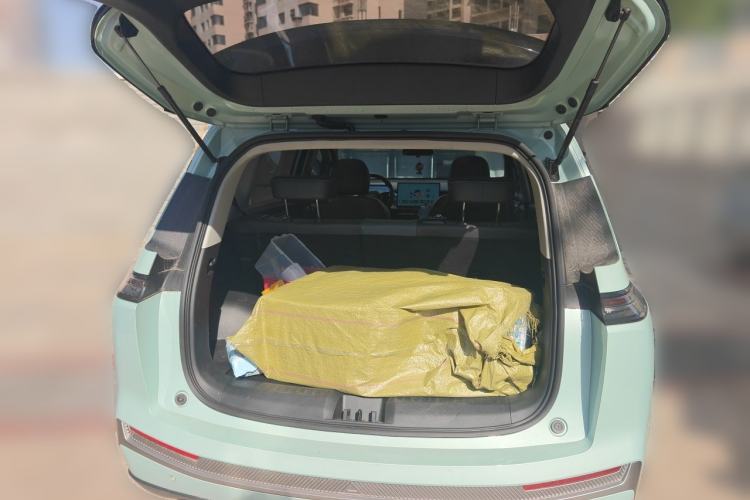 Used AION Y 2022 Plus 70 Smart Edition Trunk