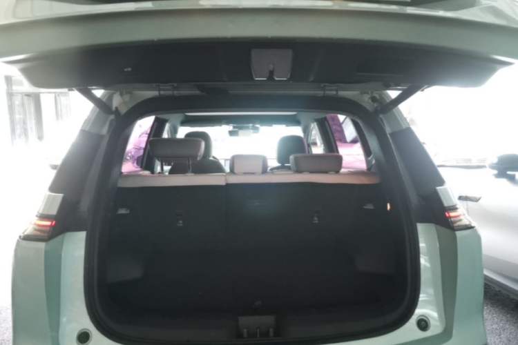Used AION Y 2022 Plus 70 Tech Edition Trunk