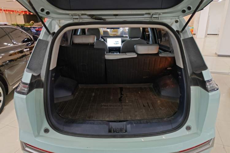 Used AION Y 2022 Plus 70 Smart Edition Trunk