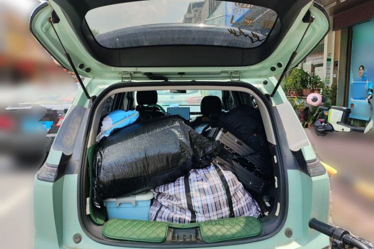 Used AION Y 2022 Plus 70 Smart Edition Trunk