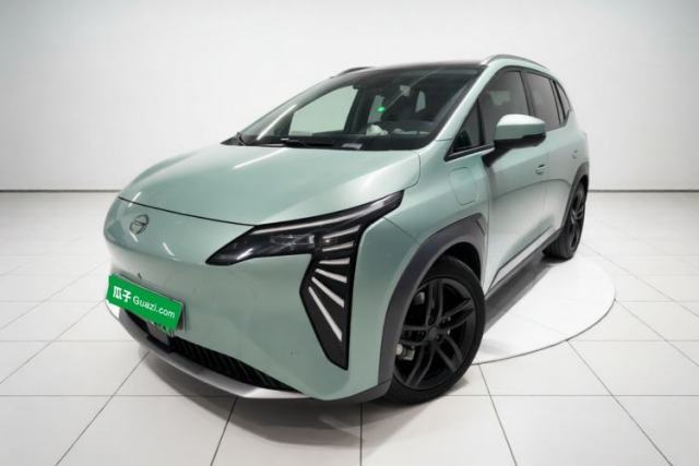 Ojetý AION Y 2022 Plus 80 Intelligent Driving Edition