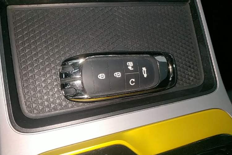 Used AION Y 2022 70 Intelligent Edition Lithium Iron Phosphate Vehicle Key
