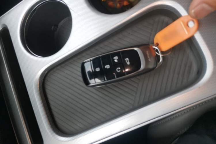 Used AION Y 2022 Plus 70 Tech Edition Vehicle Key