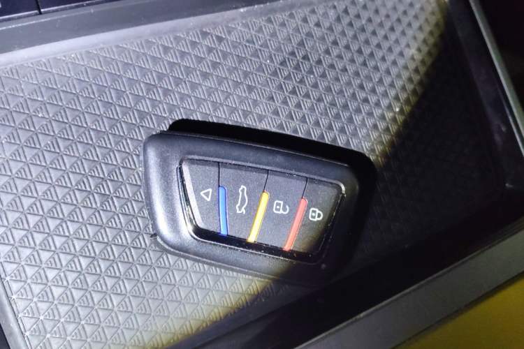 Used AION Y 2022 70 Enjoyment Edition Lithium Iron Phosphate Vehicle Key
