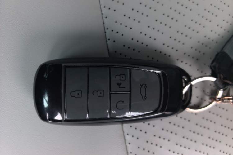Used AION Y 2022 Plus 70 Smart Edition Vehicle Key
