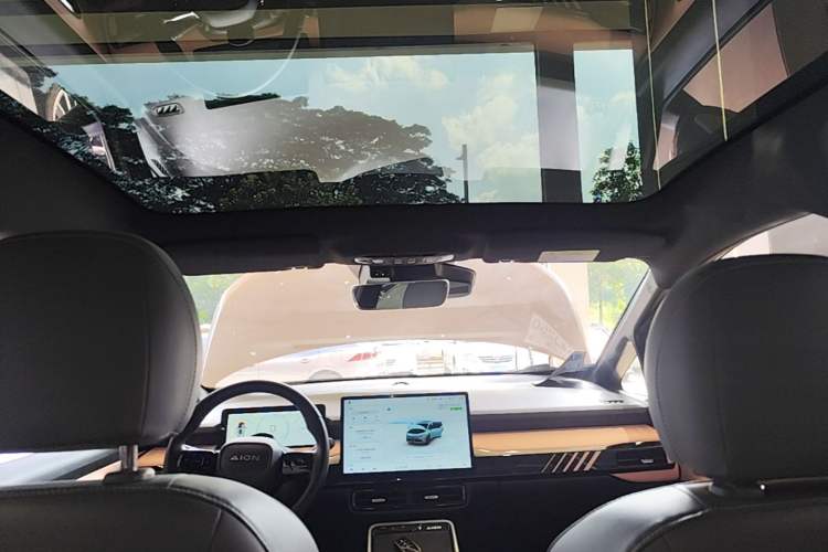 Used AION Y 2022 70 Tech Edition Lithium Iron Phosphate Headliner