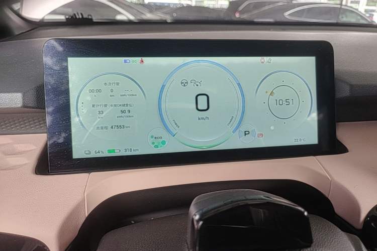 Used AION Y 2022 70 Tech Edition Lithium Iron Phosphate Instrument Cluster