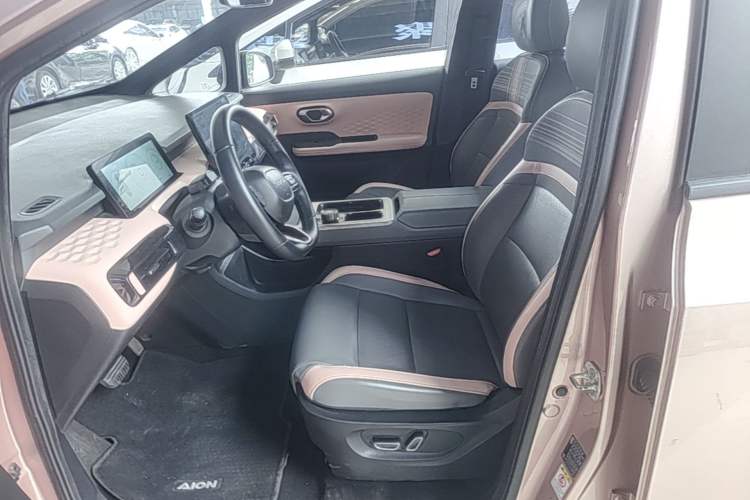 Used AION Y 2022 70 Tech Edition Lithium Iron Phosphate Left Front Seat