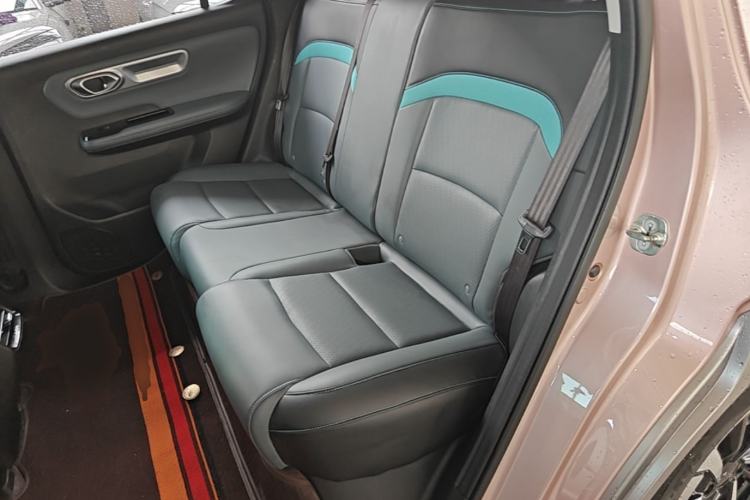 Used AION Y 2022 Plus 70 Smart Edition Left Rear Seat