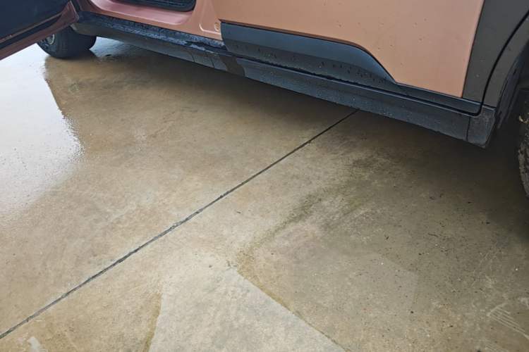 Used AION Y 2022 70 Tech Edition Lithium Iron Phosphate Left Side Sill