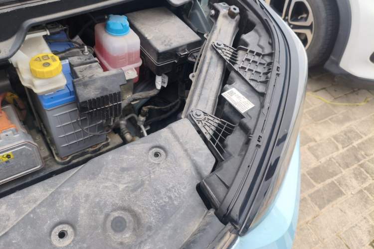 Used AION Y 2022 70 Intelligent Edition Lithium Iron Phosphate Engine Bay Left