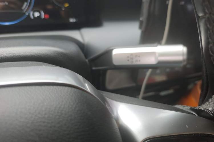Used AION Y 2022 Plus 80 Enjoy Edition Gear Lever