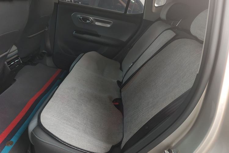 Used AION Y 2022 Plus 80 Enjoy Edition Left Rear Seat