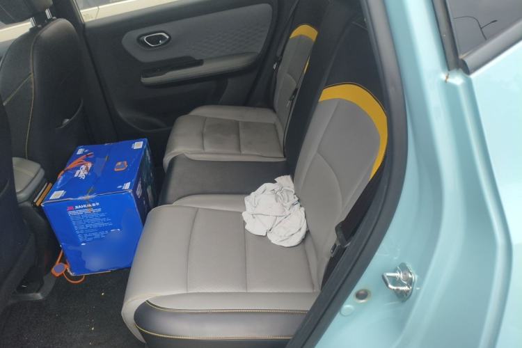 Used AION Y 2022 70 Intelligent Edition Lithium Iron Phosphate Left Rear Seat
