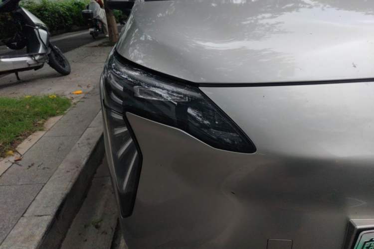 Used AION Y 2022 Plus 70 Smart Edition Right Front Headlight