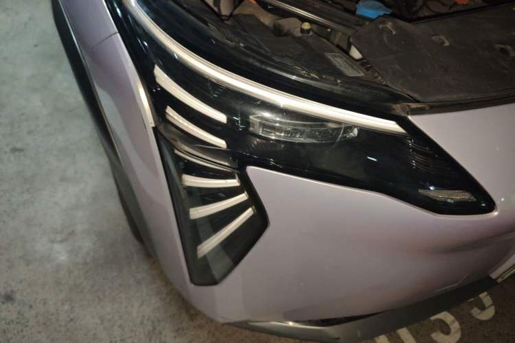 Used AION Y 2022 Plus 70 Smart Edition Right Front Headlight