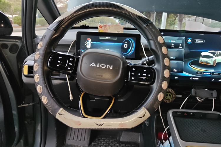 Used AION Y 2022 70 Intelligent Edition Lithium Iron Phosphate Steering Wheel