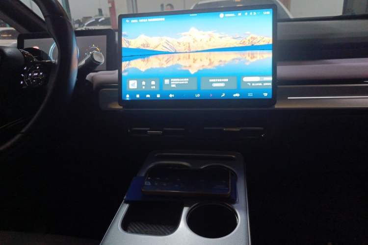 Used AION Y 2022 Plus 70 Tech Edition Audio And AC Panel