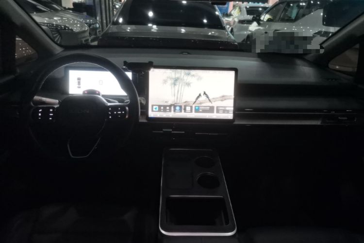Used AION Y 2022 Plus 70 Tech Edition Center Console