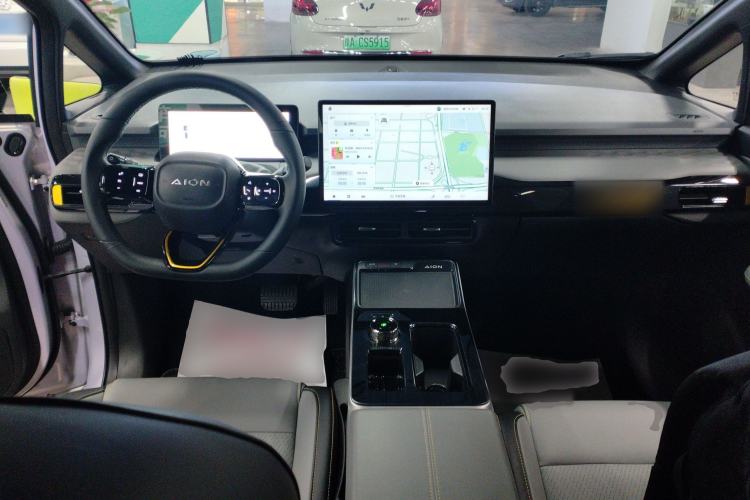 Used AION Y 2022 70 Intelligent Edition Lithium Iron Phosphate Center Console
