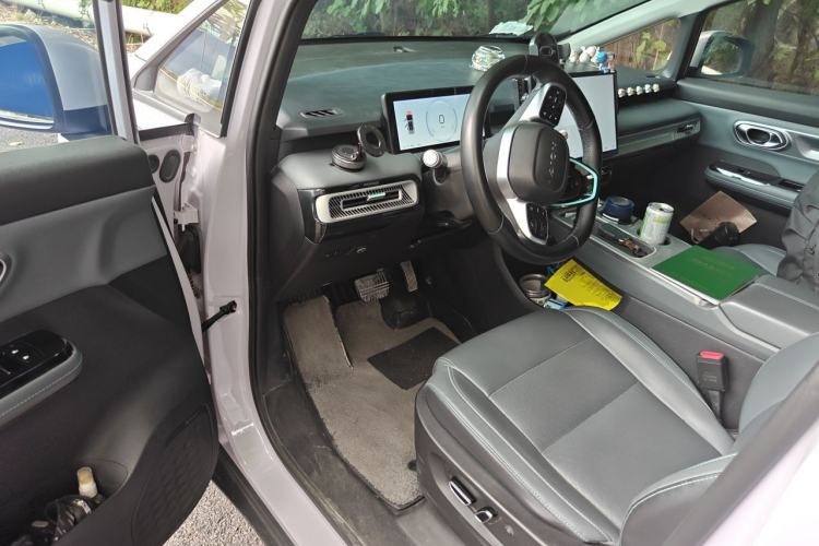 Used AION Y 2022 Plus 70 Smart Edition Driver Seat