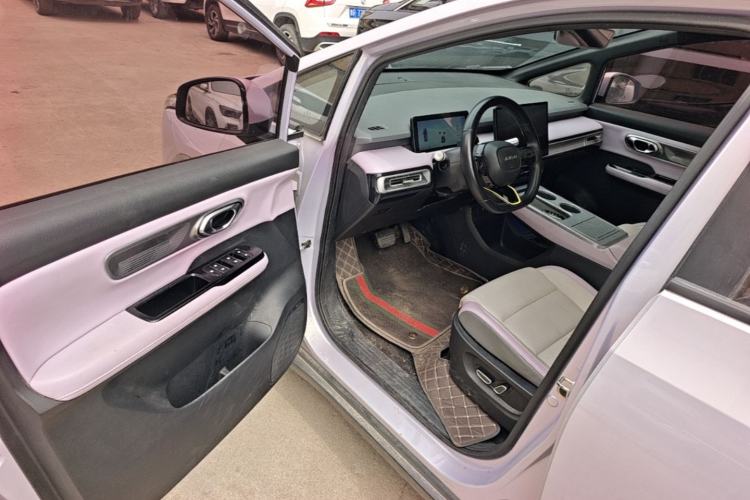 Used AION Y 2022 Plus 70 Tech Edition Driver Seat