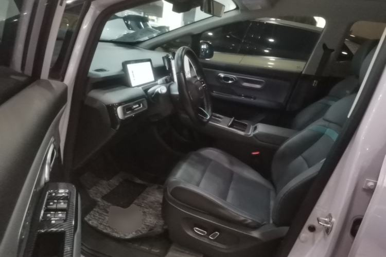 Used AION Y 2022 Plus 70 Tech Edition Driver Seat