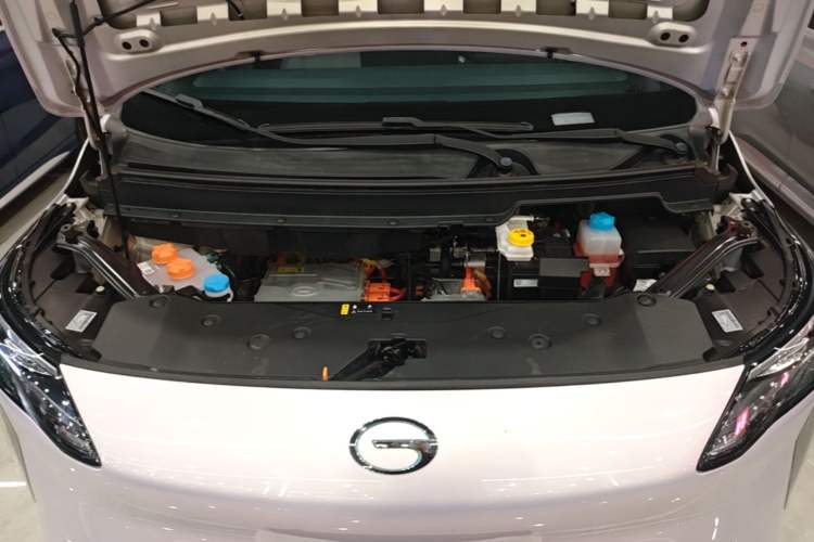 Used AION Y 2022 Plus 70 Tech Edition Engine Bay