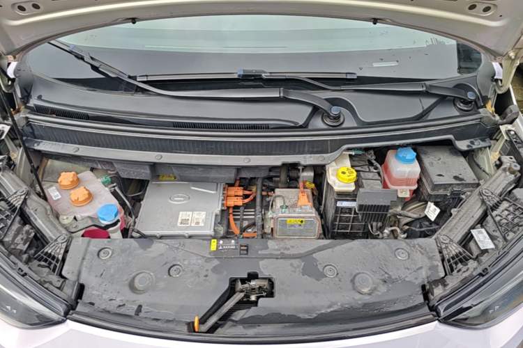 Used AION Y 2022 70 Intelligent Edition Lithium Iron Phosphate Engine Bay