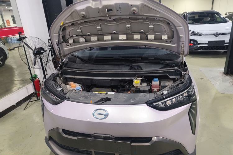 Used AION Y 2022 70 Tech Edition Lithium Iron Phosphate Engine Bay