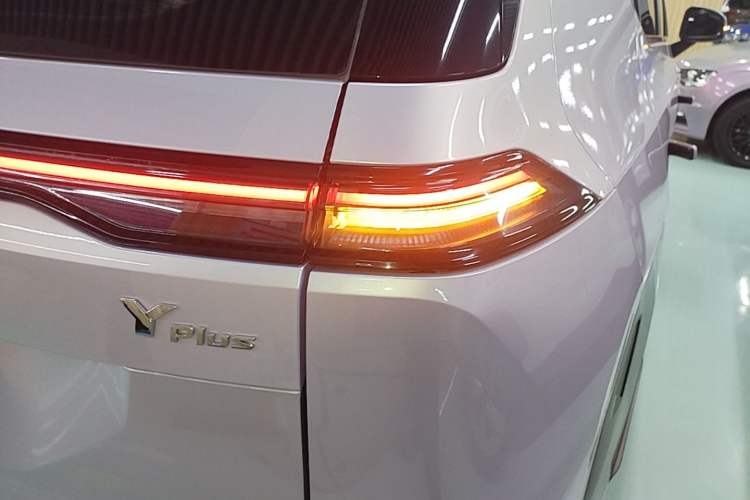 Used AION Y 2022 Plus 70 Tech Edition Exterior 3