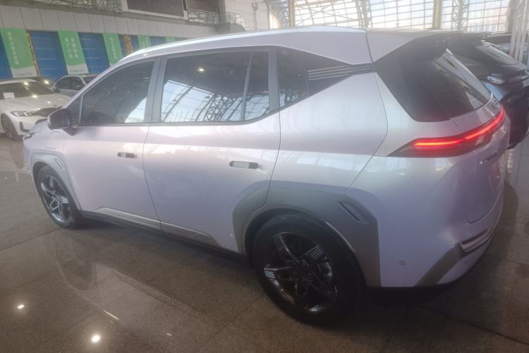 Used AION Y 2022 Plus 70 Smart Edition Exterior 3