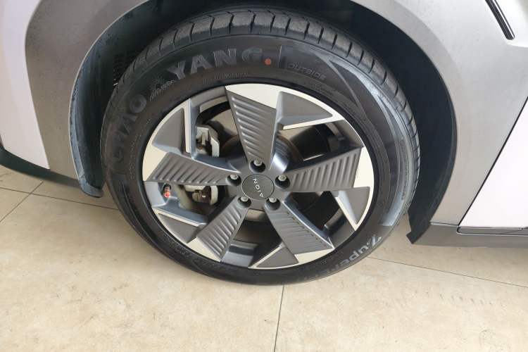 Used AION Y 2022 70 Intelligent Edition Lithium Iron Phosphate Exterior 4