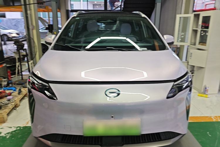 Used AION Y 2022 Plus 70 Tech Edition Front