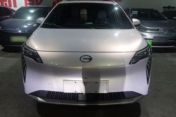 Used AION Y 2022 Plus 70 Tech Edition Front