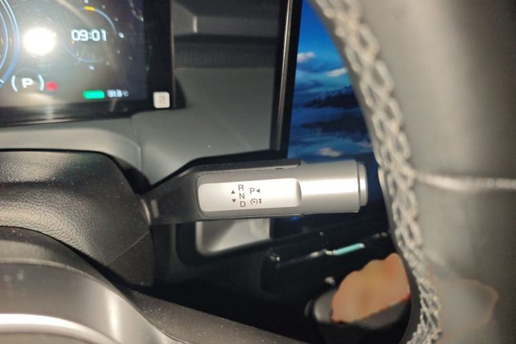 Used AION Y 2022 Plus 70 Smart Edition Gear Lever