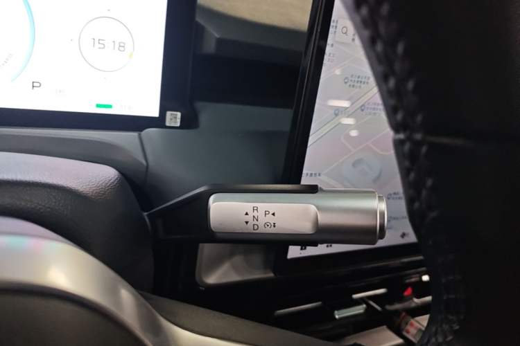 Used AION Y 2022 Plus 70 Smart Edition Gear Lever