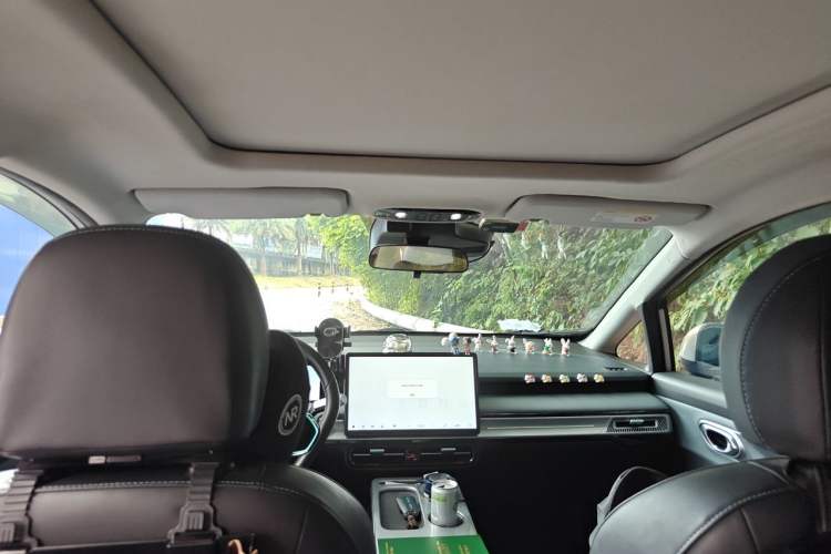 Used AION Y 2022 Plus 70 Smart Edition Headliner