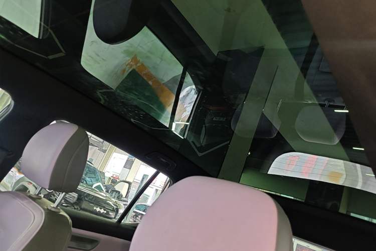 Used AION Y 2022 Plus 70 Tech Edition Headliner