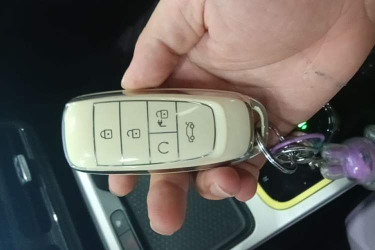 Used AION Y 2022 70 Intelligent Edition Lithium Iron Phosphate Interior 1